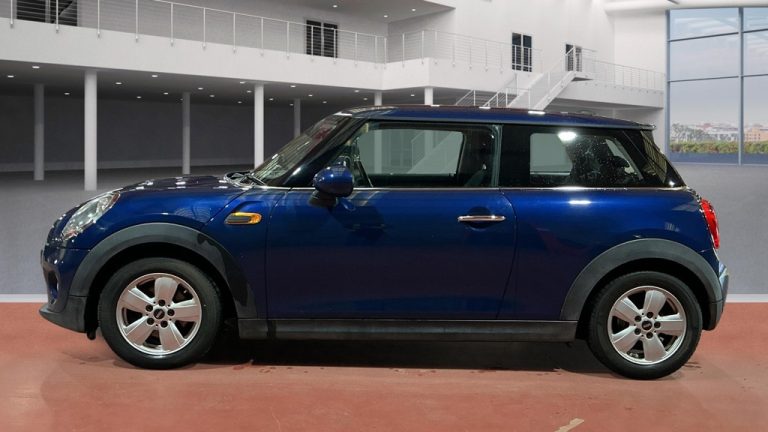MINI COOPER 1.5 D 116 Hatchback