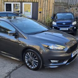 2018 Ford Focus ST Line 140