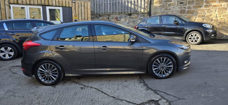 2018 Ford Focus ST Line 140