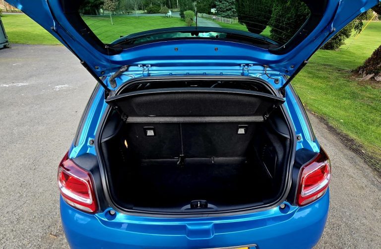 DS AUTOMOBILES DS 3 1.6 BLUEHDI 120 PRESTIGE