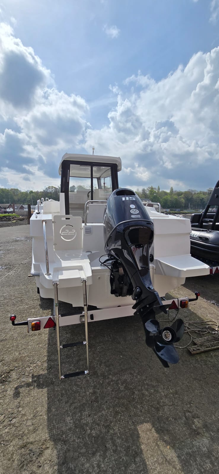 NEW Smartliner 22 Fisher Pilothouse