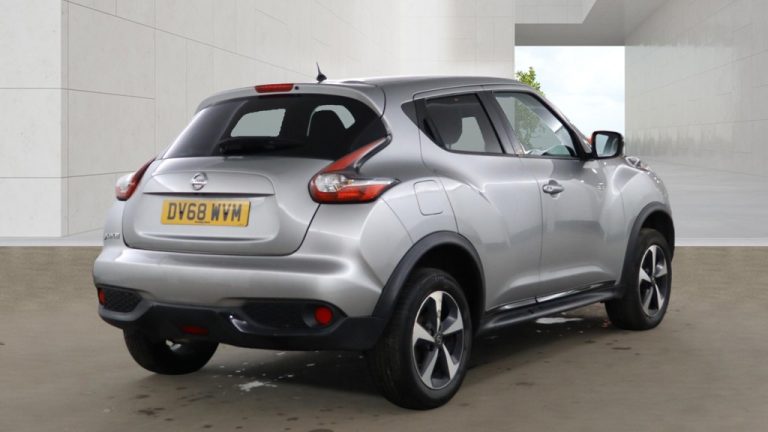 NISSAN JUKE 1.6 BOSE PERSONAL ED. Hatchback