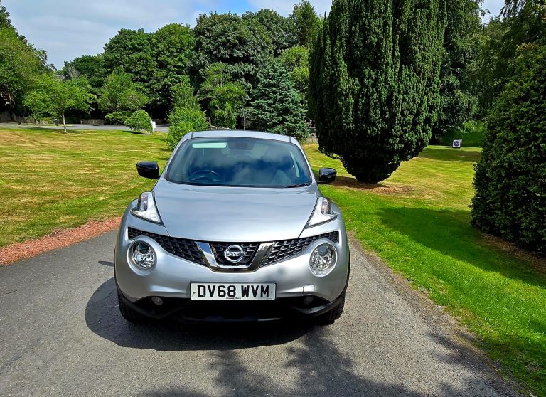 NISSAN JUKE 1.6 BOSE PERSONAL ED. Hatchback